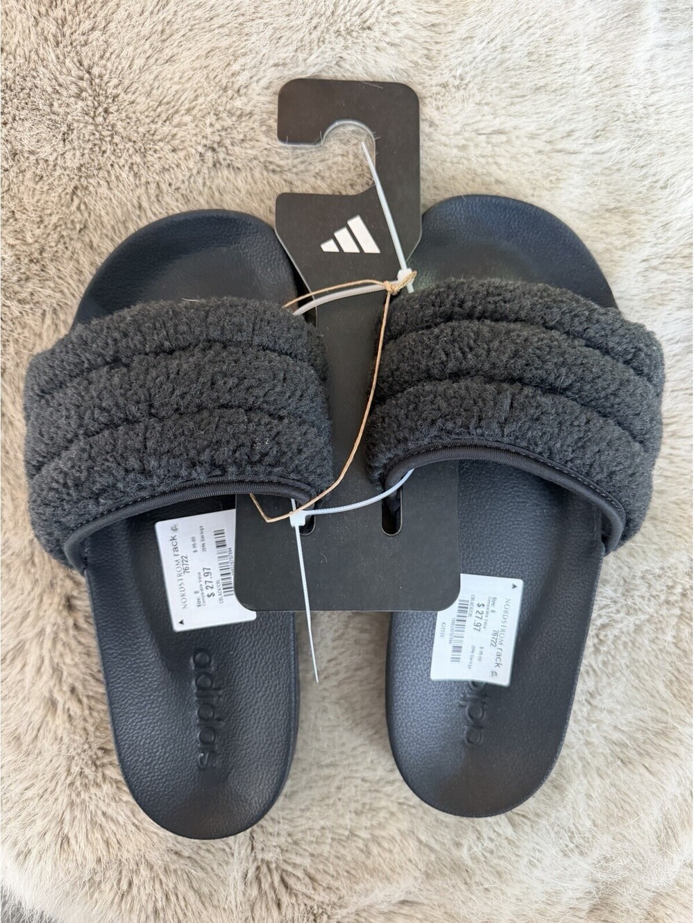 Adidas Adilette No Shower Slide Sandal Black Sherpa Women’s 8 Brand New Fur